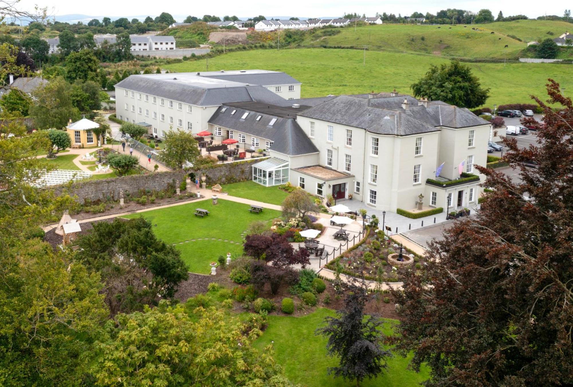 Hotel County Arms Birr Exterior foto